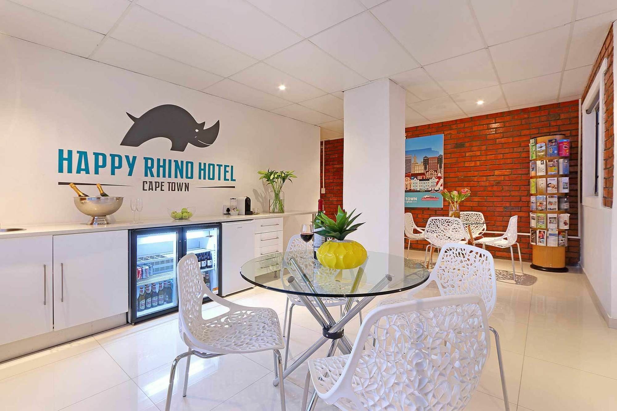 Happy Rhino Hotel Fokváros Kültér fotó